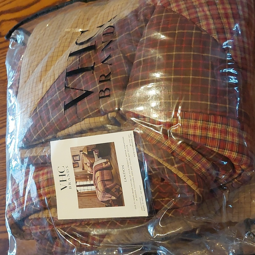 Queen size bedding g